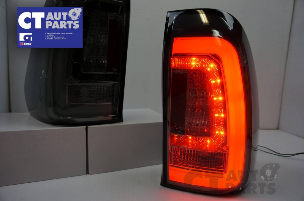 Smoked LED 3D Light Bar Tail lights for Toyota Hilux REVO SR5 VIGO 15-18 Taillights-4844