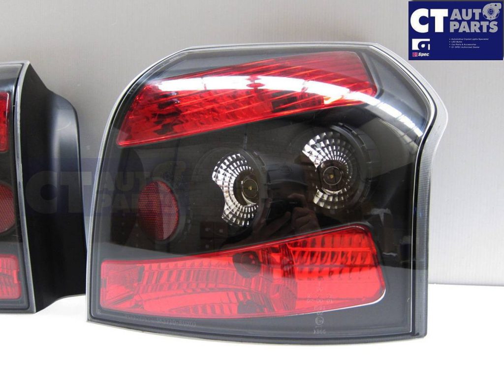 Black Altezza Tail Lights for TOYOTA COROLLA HATCH 01-07 RUNX JDM-5369