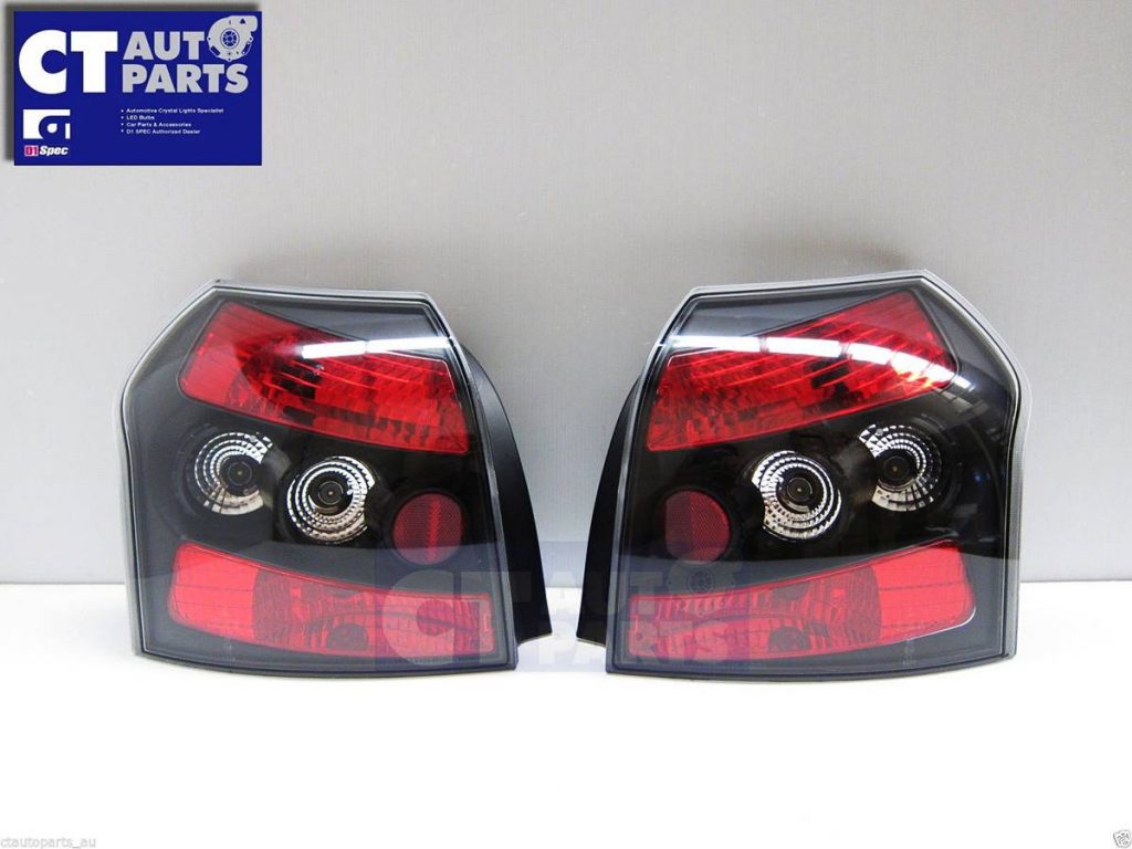 Black Altezza Tail Lights for TOYOTA COROLLA HATCH 01-07 RUNX JDM-5372