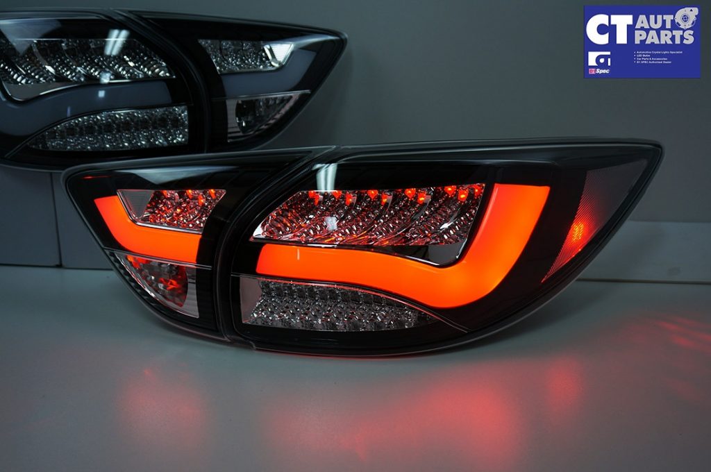 Black 3D LED Stripe Bar LED Blinker Tail lights for 12-15 Mazda CX-5 KE-7858